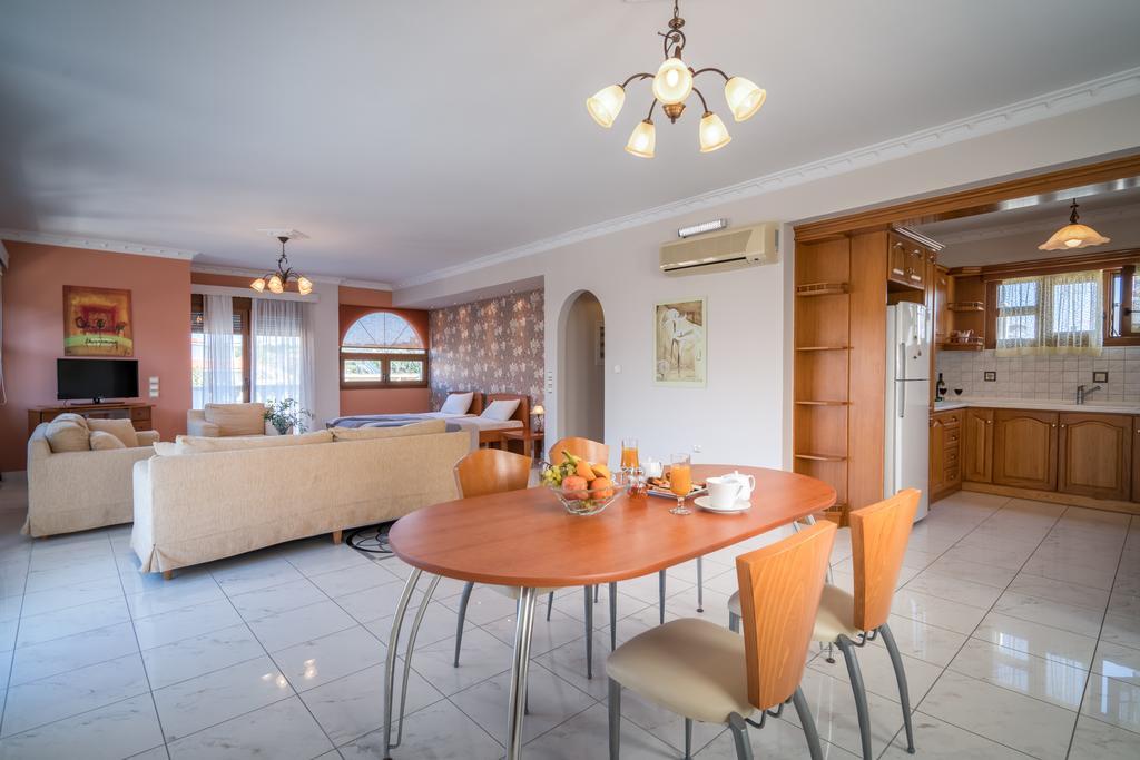Ferienwohnung Mavrias Complex Planos Zimmer foto